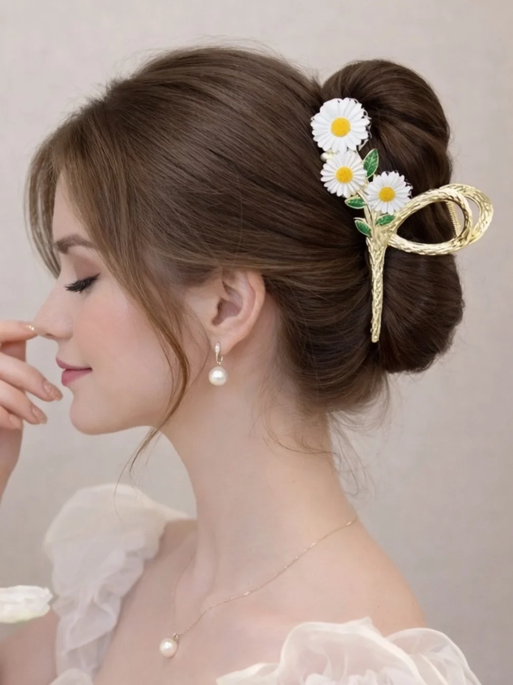 Gold Daisy Flower Hair Clip